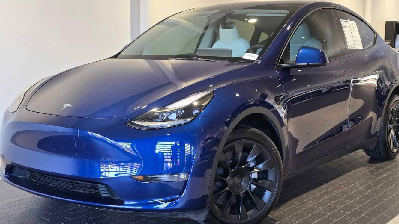 TESLA MODEL Y 2023 7SAYGDEE3PF750808 image